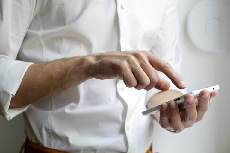 Ubezpieczenie telefonu – co faktycznie obejmuje, a czego nie?